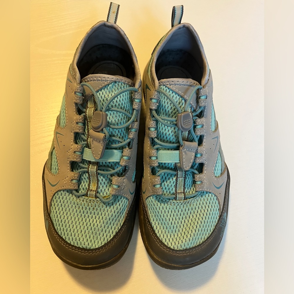 Columbia Water Sneaker Shoe | Women's 7 - Picture 2 of 8